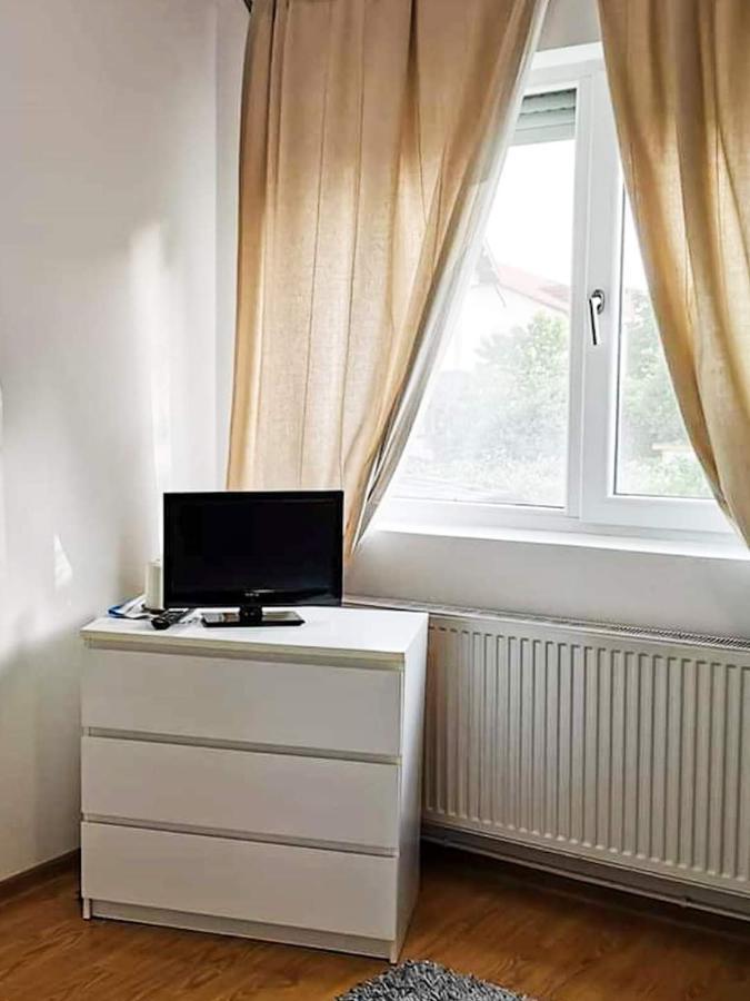 Casa File De Poveste Târgu Jiu Zewnętrze zdjęcie